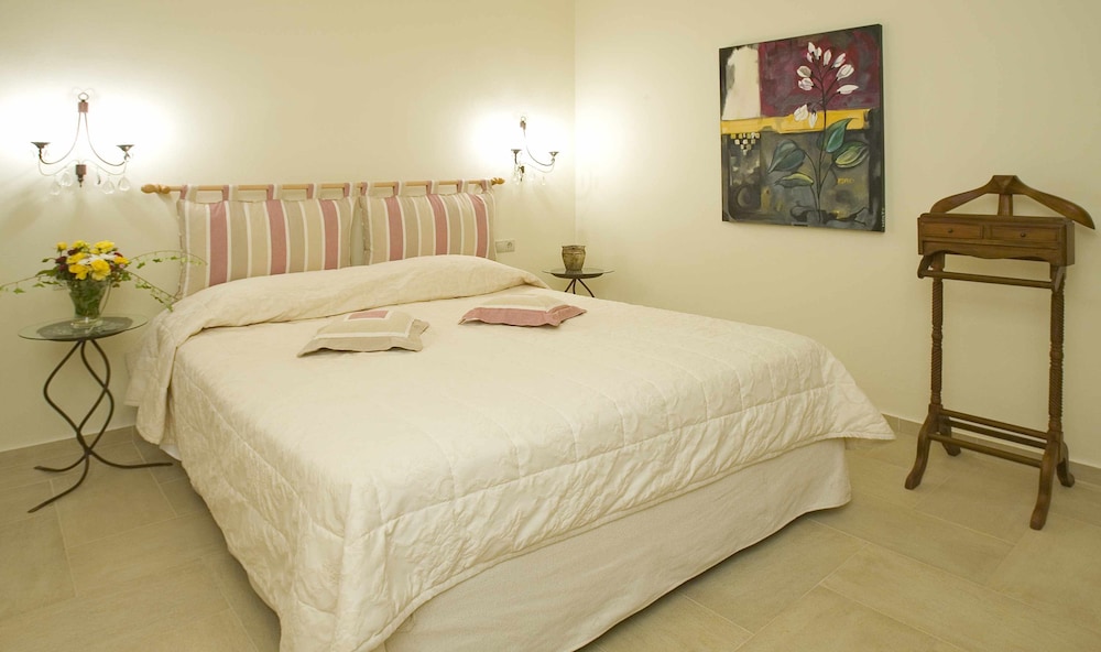 Villa Ares With Private Pool and a Spectacular Seaview 150m From the Beach — 4-Star Luxury Hotel in Agios Nikolaos, Greece