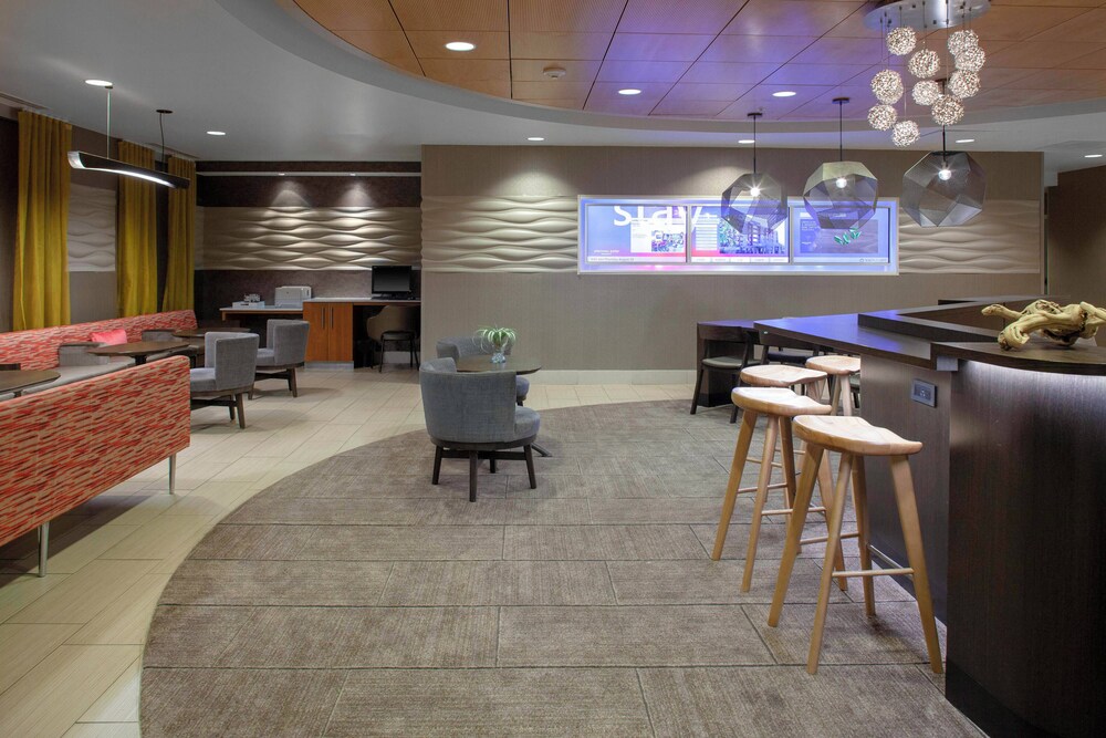 SpringHill Suites Cincinnati North Forest Park - photo 2
