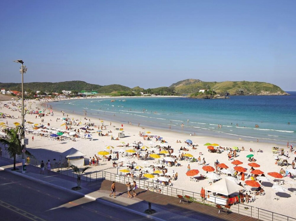 Malibu Palace Hotel — Cabo Frio