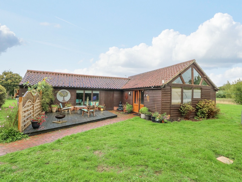 The Lodge — 4-Star Luxury Hotel in Norwich, United Kingdom