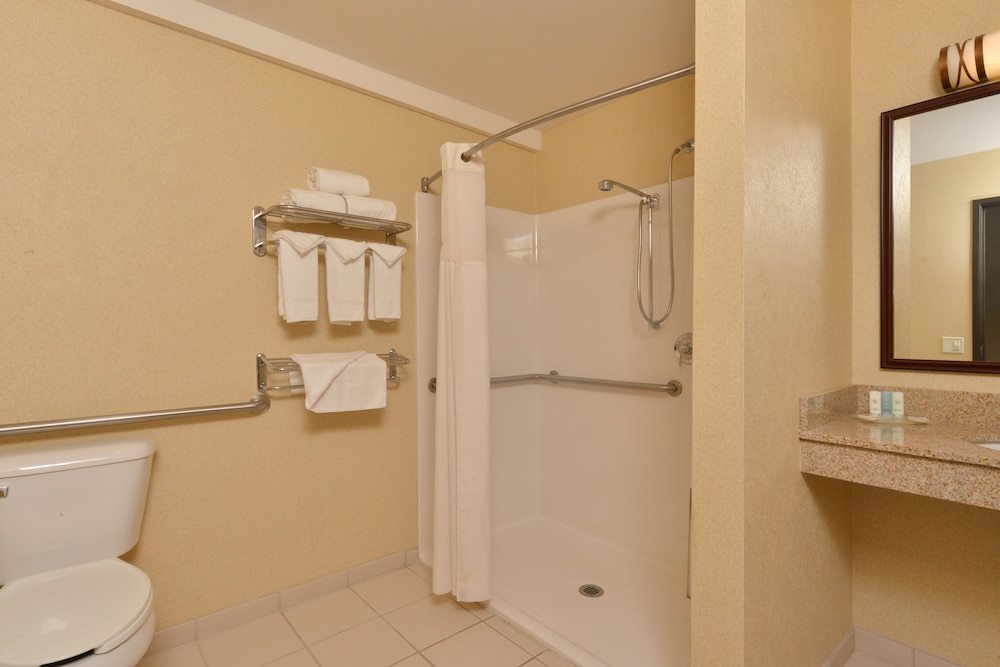Comfort Inn & Suites Las Vegas Nellis - photo 19