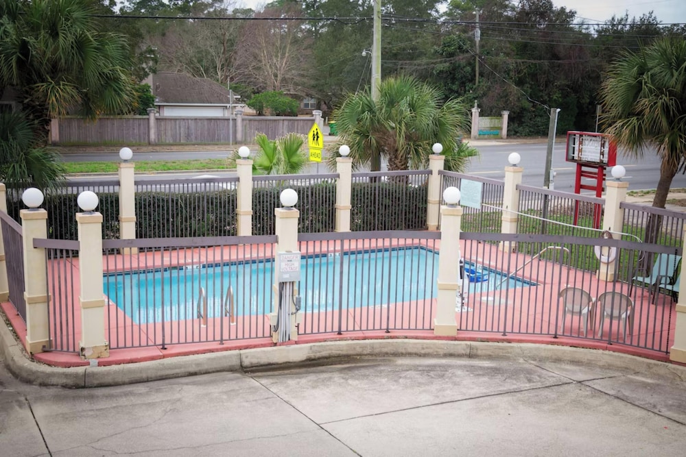 Baymont by Wyndham Fort Walton Beach Mary Esther - photo 22