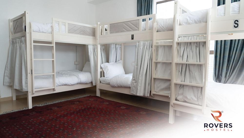 Rovers Beach Hostel Jbr — 5-Star Luxury Hotel in Dubai, United Arab Emirates