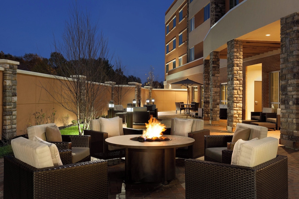 Courtyard by Marriott Boston Dedham Westwood - photo 21