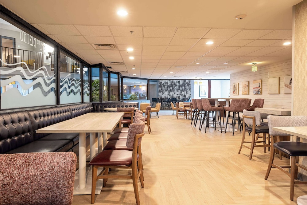 DoubleTree by Hilton Austin MN - photo 25