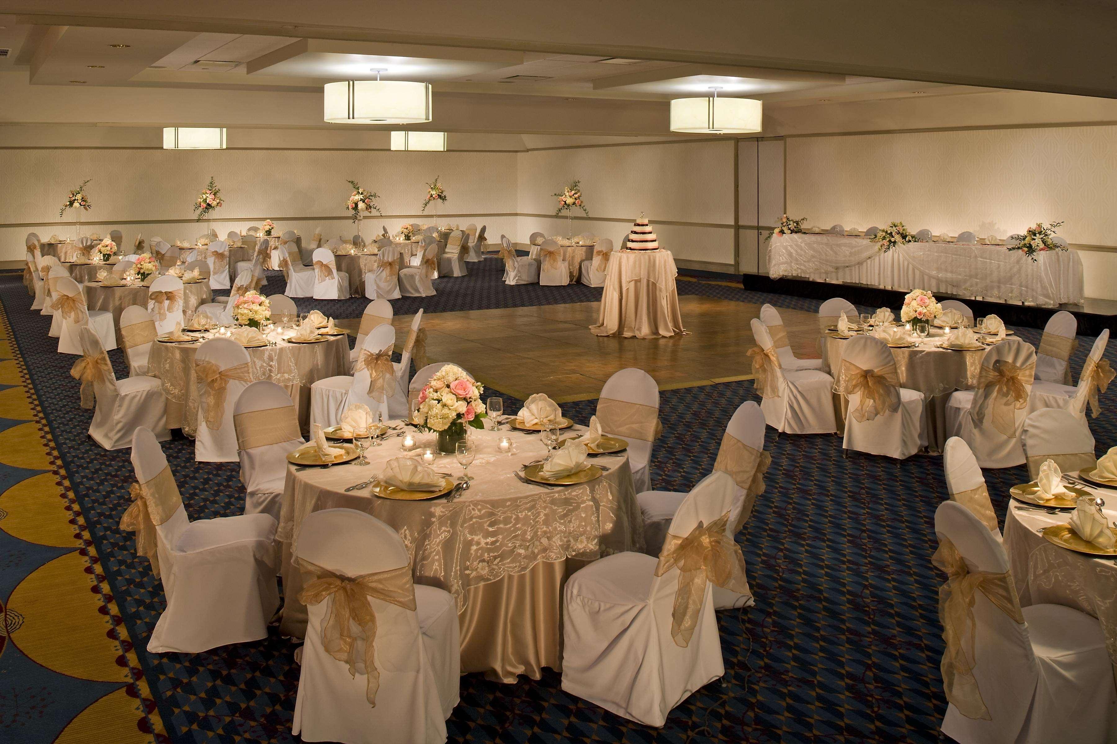 DoubleTree Pittsburgh Monroeville Convention Center - photo 17