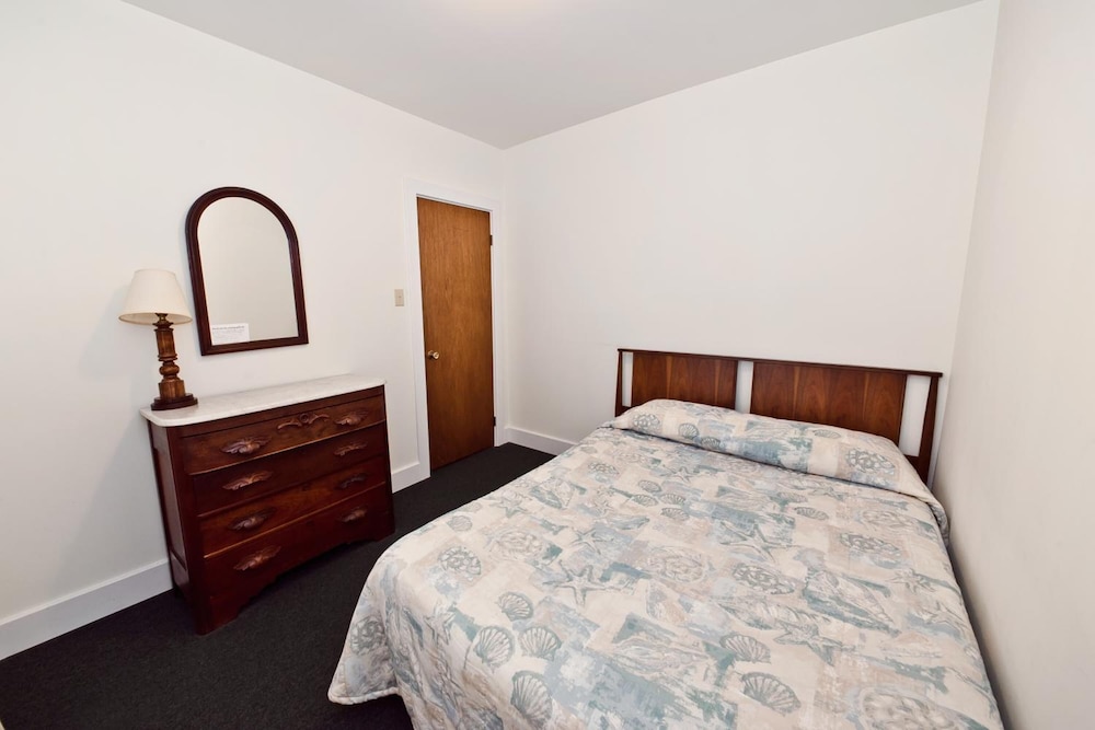 Lankford Hotel and Lodge - photo 21