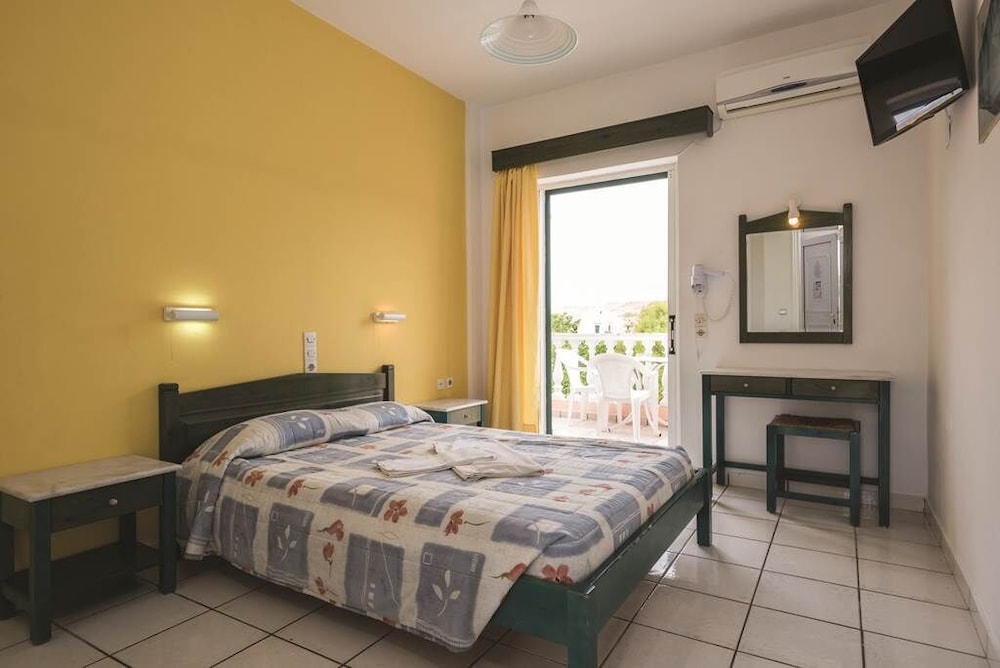 Eriva Hotel — Acharavi — photo 4