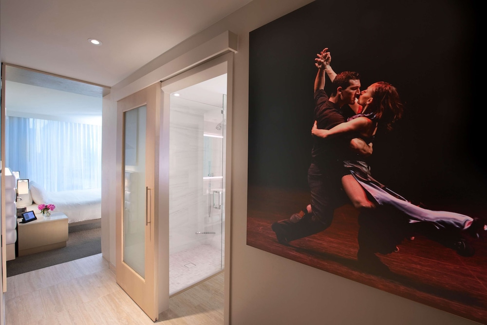 HALL Arts Hotel Dallas Autograph Collection - photo 24