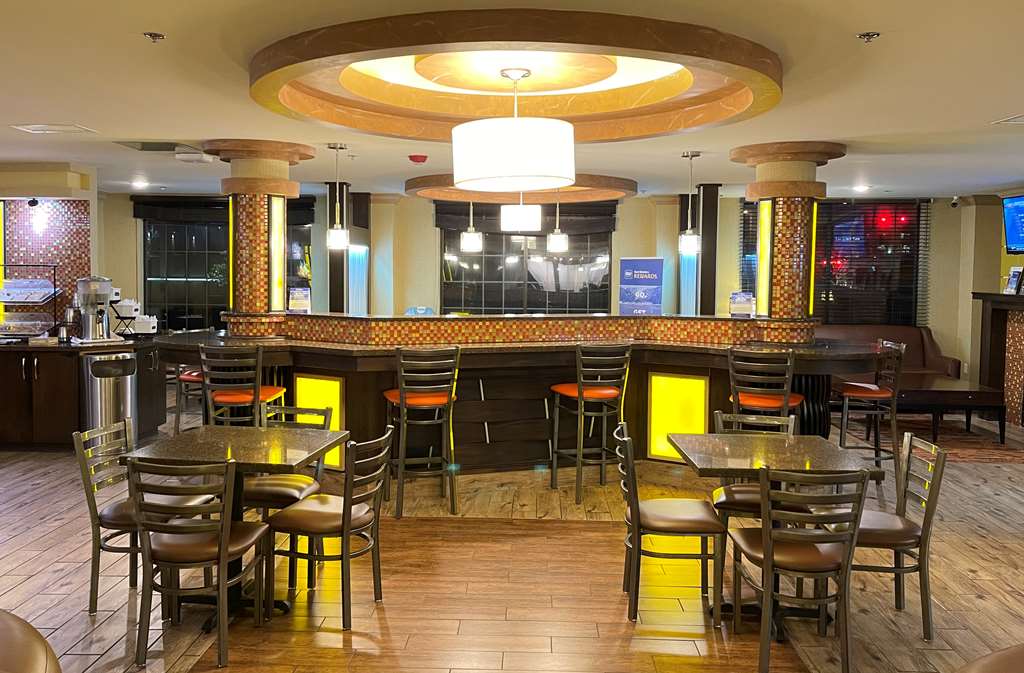 Best Western Aspen Hotel - photo 4