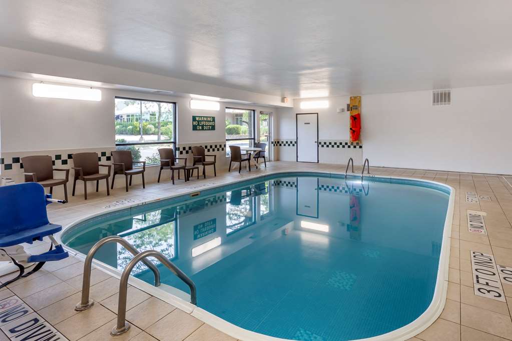 Comfort Inn Rockford near Casino District - photo 42