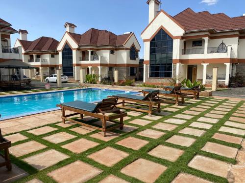 Lifestyle Villas Nanyuki — 4-Star Luxury Hotel in Nanyuki, Kenya