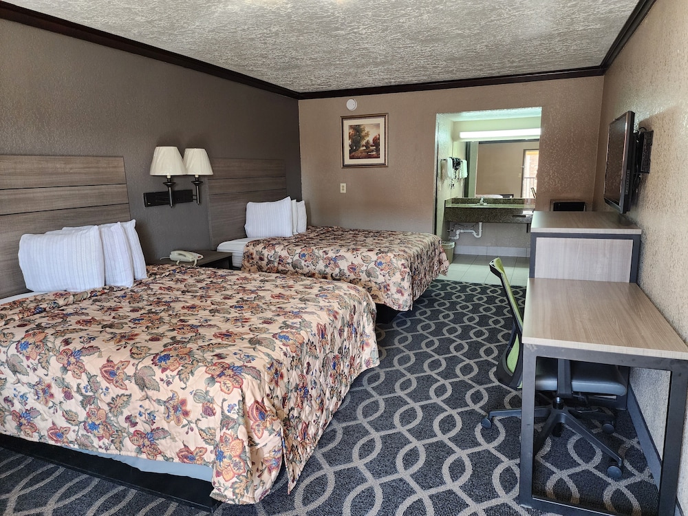 Executive Inn - photo 6