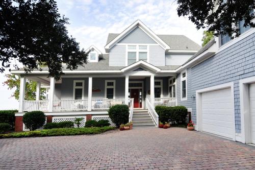 Live Oak Landing in Unknown City, United States
