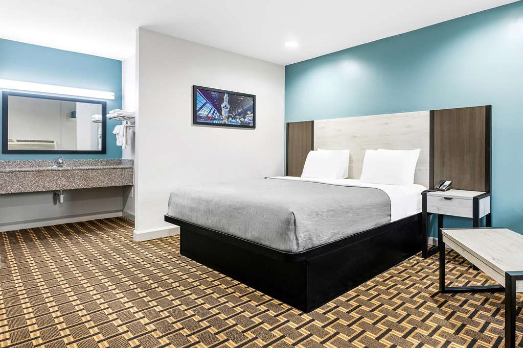SureStay by Best Western Huntsville University Area - photo 19