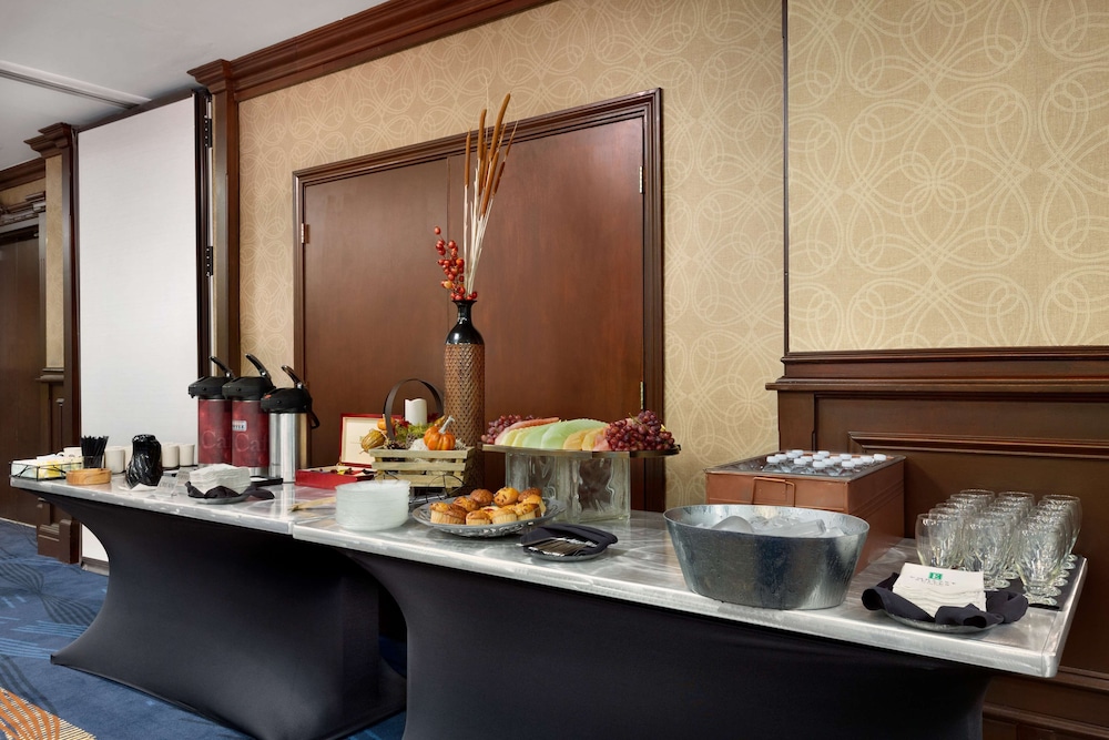 Embassy Suites by Hilton Dallas DFW Airport South - photo 33