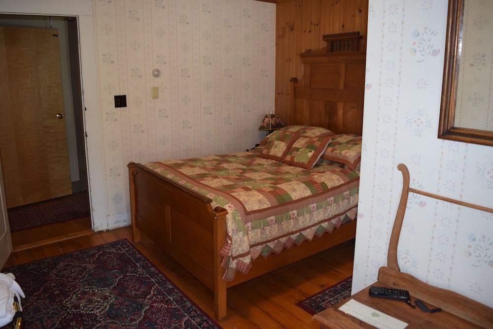 Black Lantern Inn - photo 7