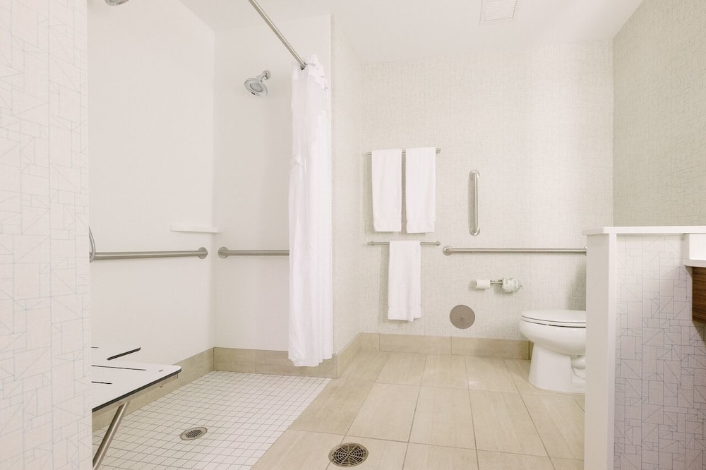 Holiday Inn Express & Suites Eagan Minneapolis Area by IHG - photo 9