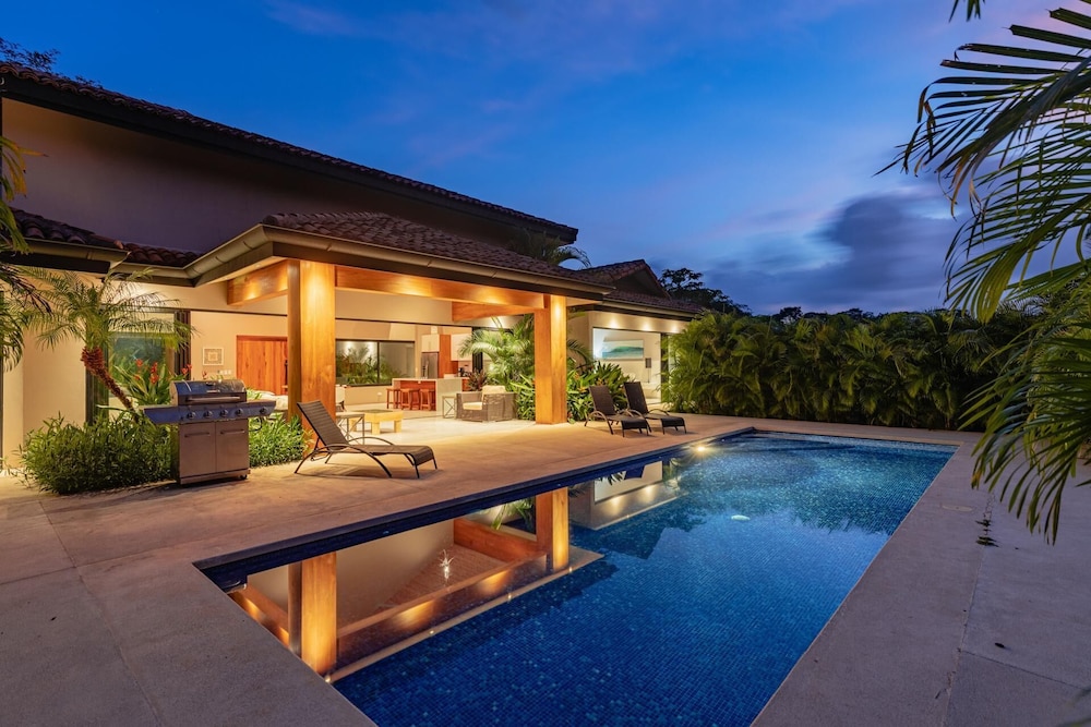 Casa Rebecca — 4-Star Luxury Hotel in San Jose, Costa Rica