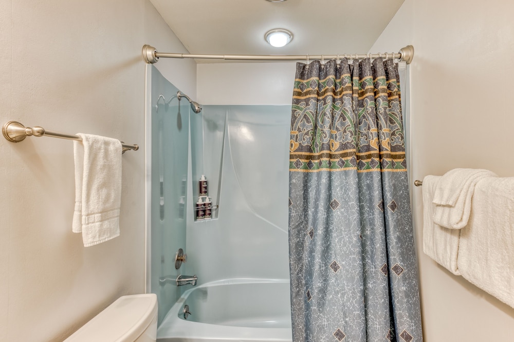 Sand & Sea Resort Condominiums - photo 846