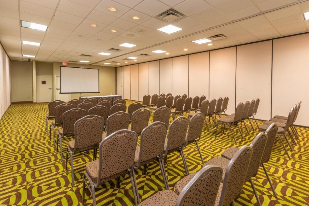 Doubletree By Hilton Greensboro Airport - photo 15