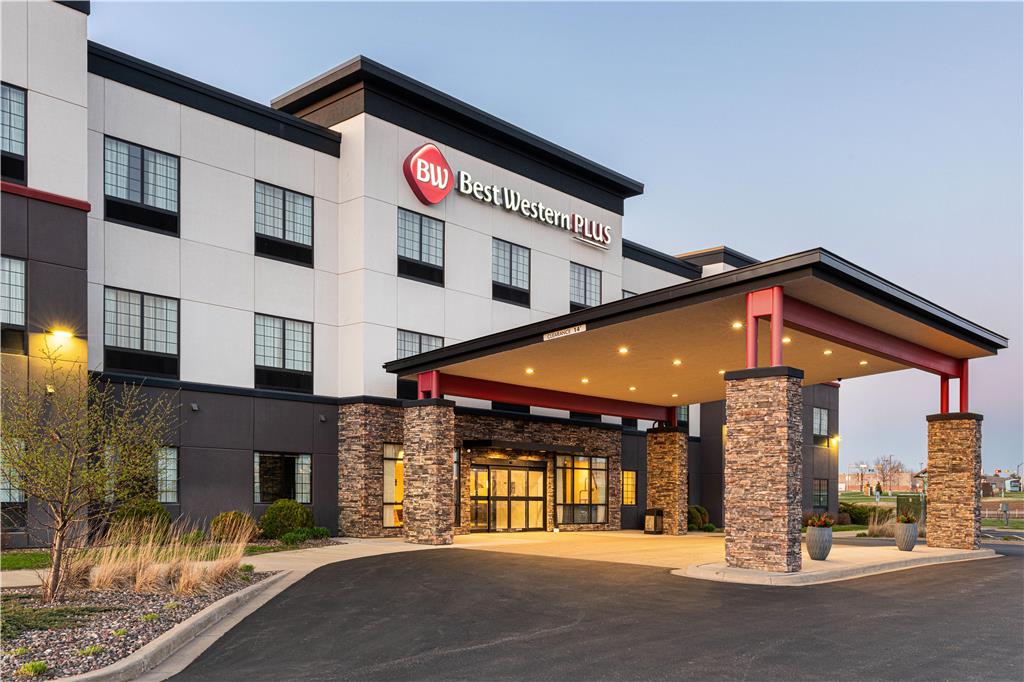 Best Western Plus New Richmond Inn & Suites — hotel in New Richmond