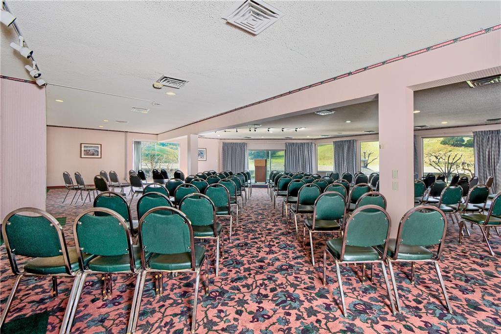 Days Inn by Wyndham Novato San Francisco - photo 54