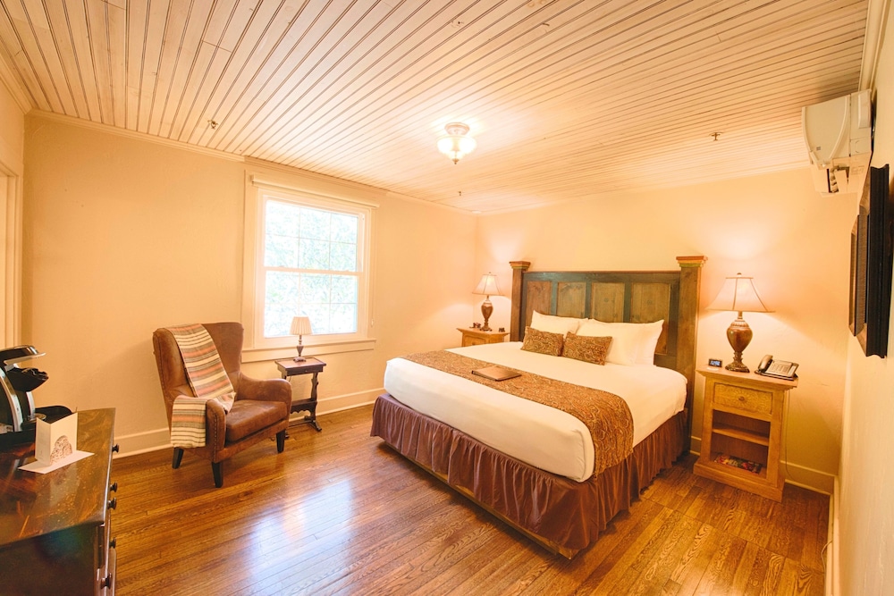 Historic Tapoco Lodge Resort - photo 13