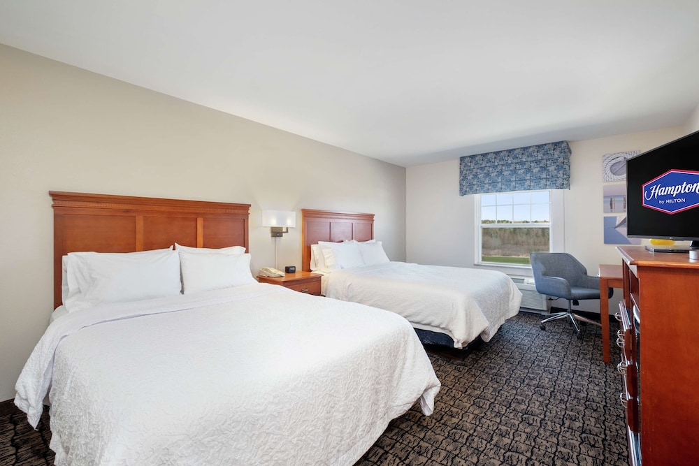 Hampton Inn & Suites Rockland - photo 25