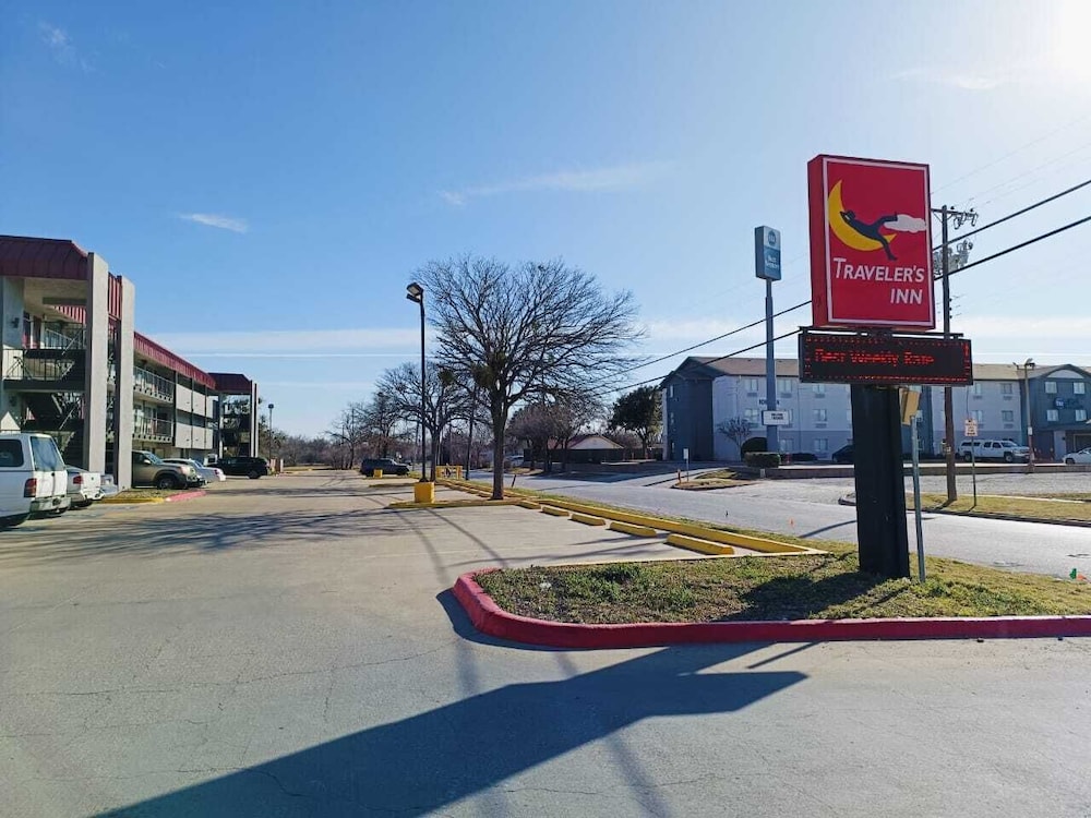 Travelers inn by OYO Wichita Falls - photo 37