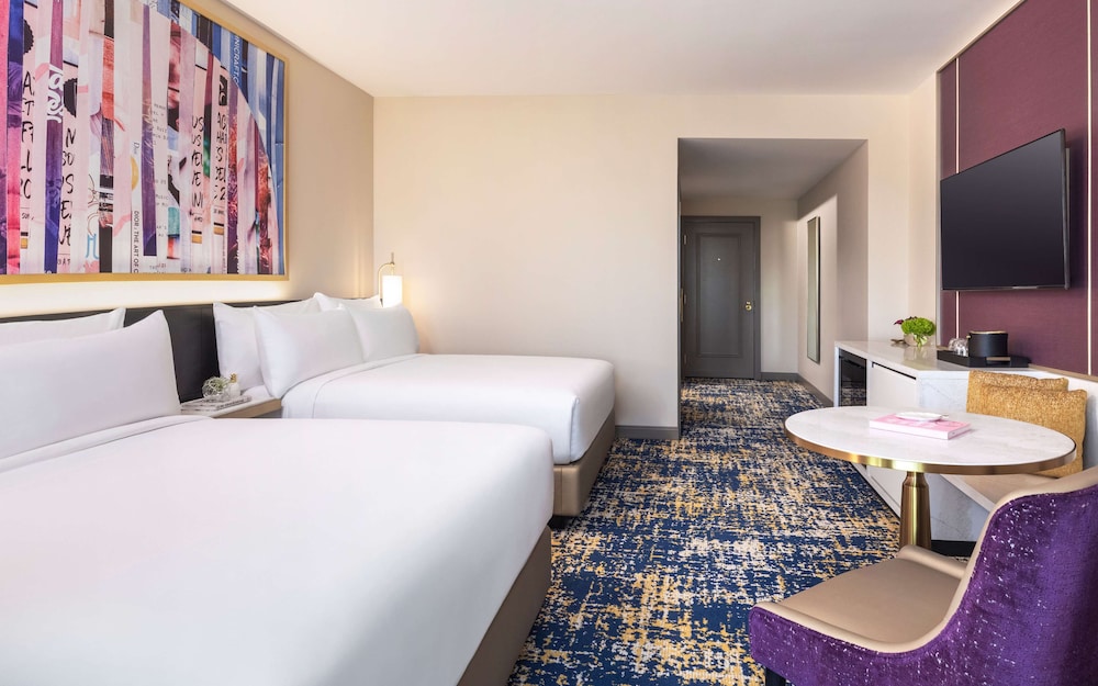 Las Vegas Hilton at Resorts World - photo 11