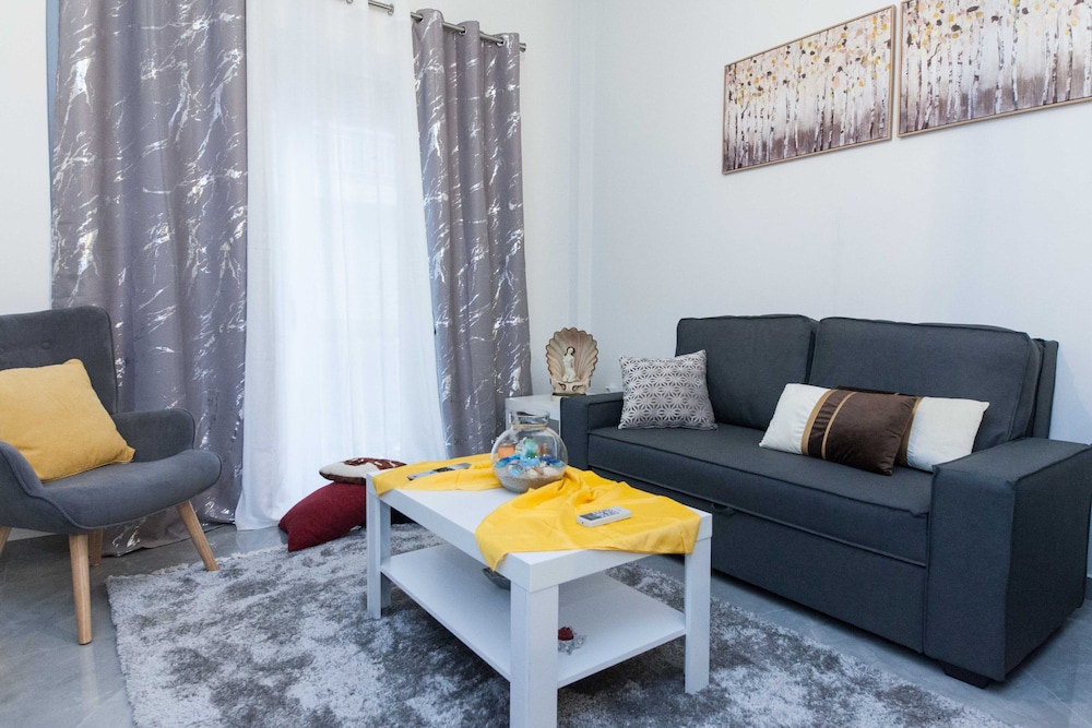 Ano Kipseli Athens Gem 1 Bd Apt for 4 — 4-Star Luxury Hotel in Athens, Greece