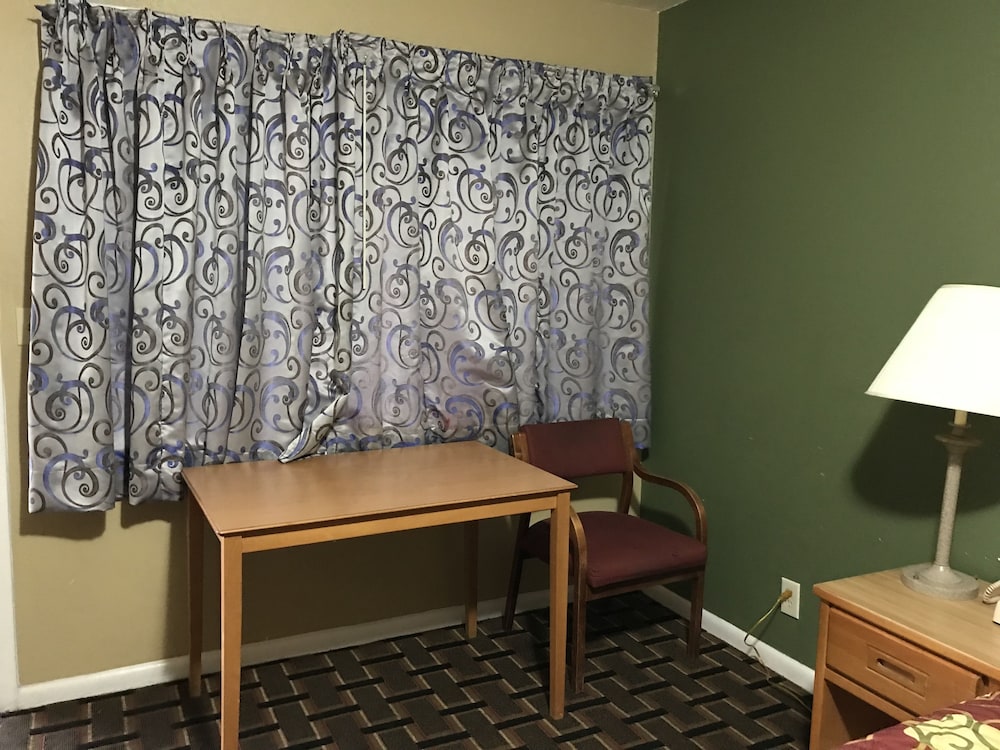 Princess Motel Maryville - photo 4