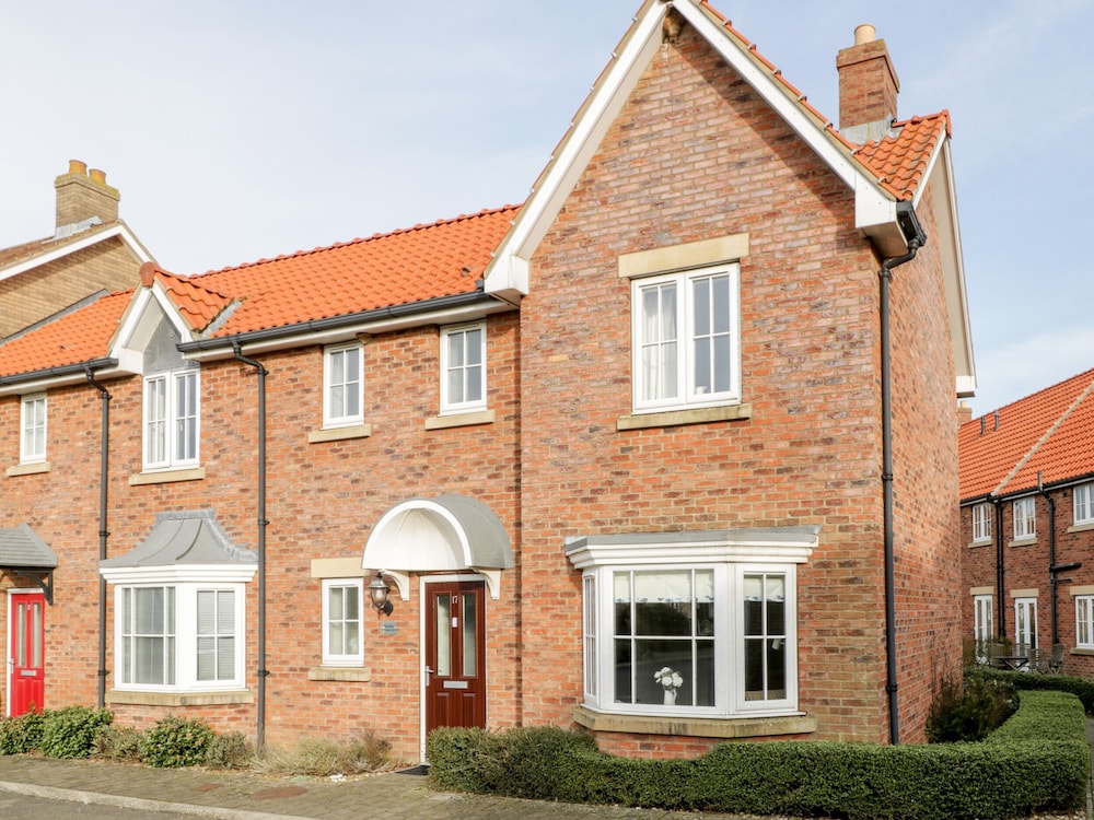 Blue Skye 17 Talisker Walk in Filey, United Kingdom