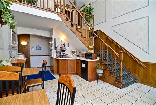 Lancaster Welcome Inn - photo 7
