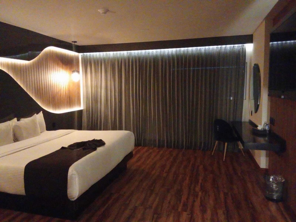 Hotel Yoru — Queretaro — photo 4