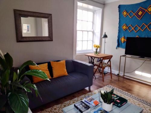The Mews Cottage — 4-Star Luxury Hotel in Penzance, United Kingdom