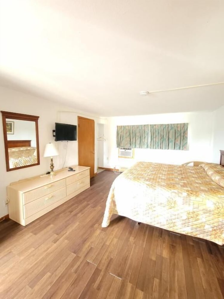 Daniels Motel — hotel in La Salle