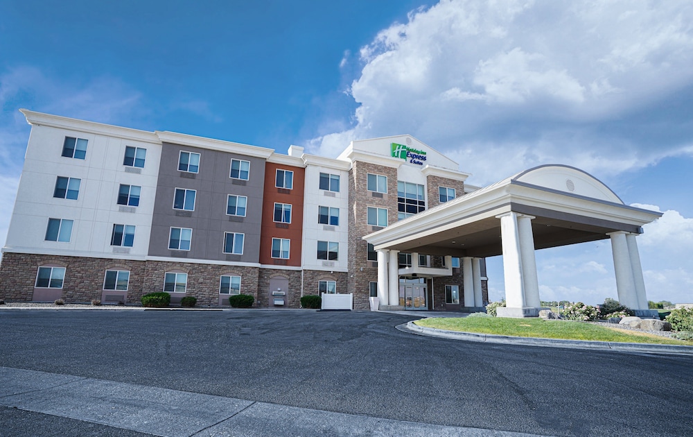 Holiday Inn Express & Suites Ontario - photo 52