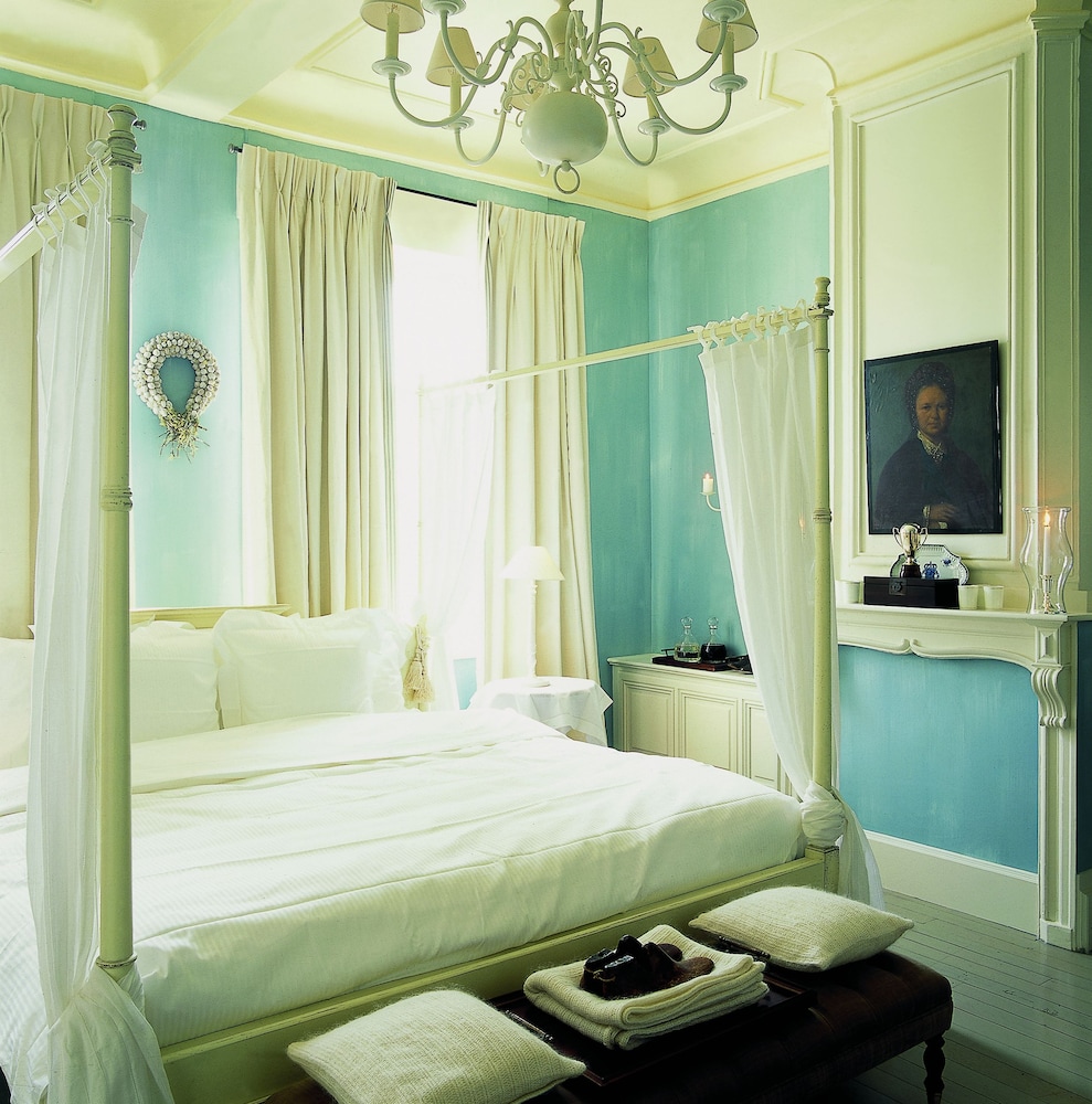 Hotel Recour — 4-Star Luxury Hotel in Poperinge, Belgium