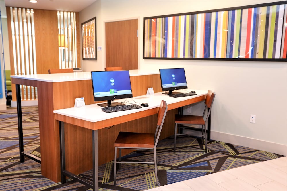 Holiday Inn Express & Suites Forney by IHG - photo 27