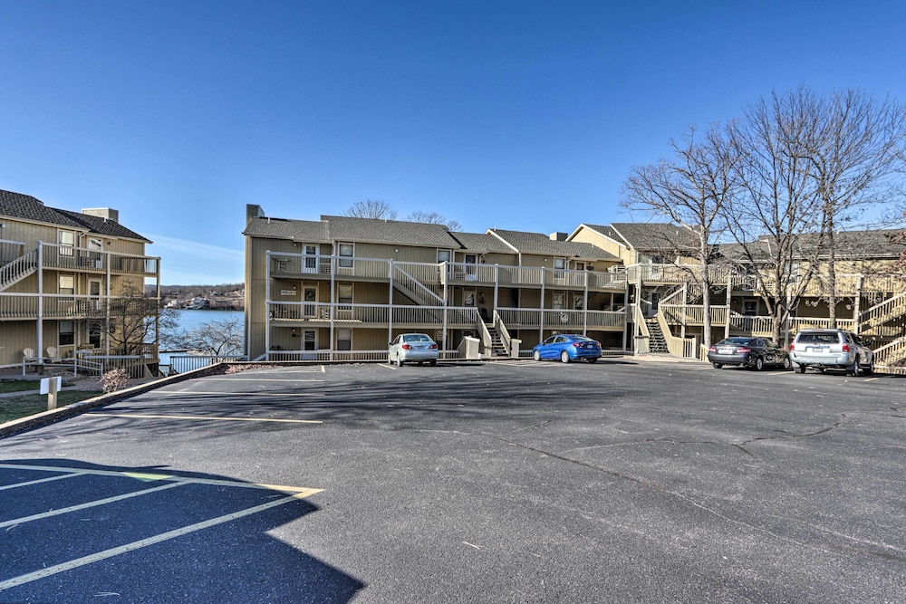 Scenic Convenient Lake of the Ozarks Resort Condo - photo 14