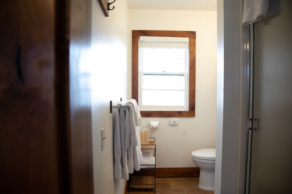 Left Coast Lodge - photo 15