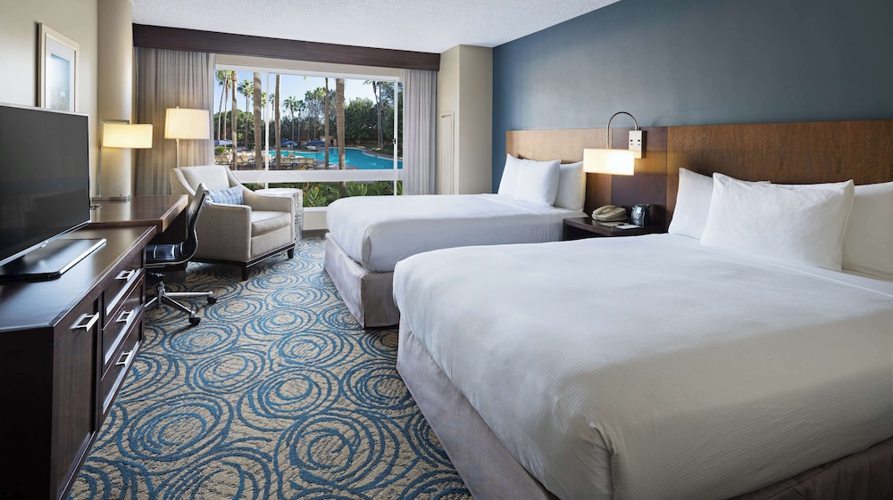 DoubleTree by Hilton San Diego Del Mar - photo 12