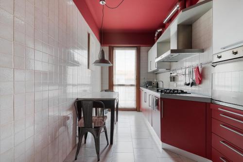 Pagano Salutati Ampio e Luminoso Trilocale — 4-Star Luxury Hotel in Milan, Italy