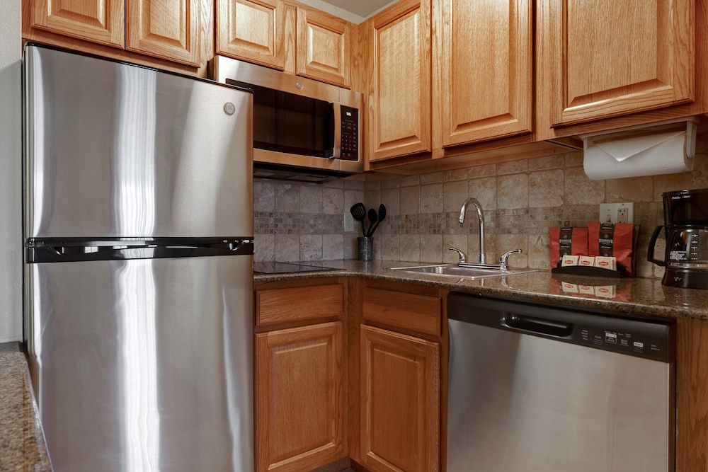 Staybridge Suites Tallahassee an IHG Hotel - photo 3