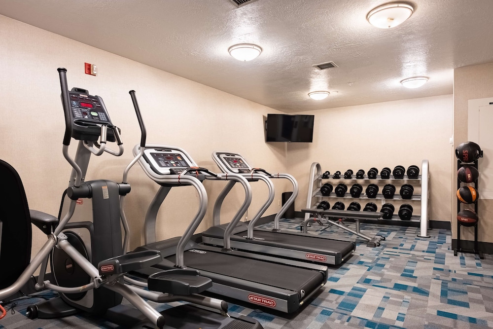 Hampton Inn & Suites Salt Lake City Airport - photo 41