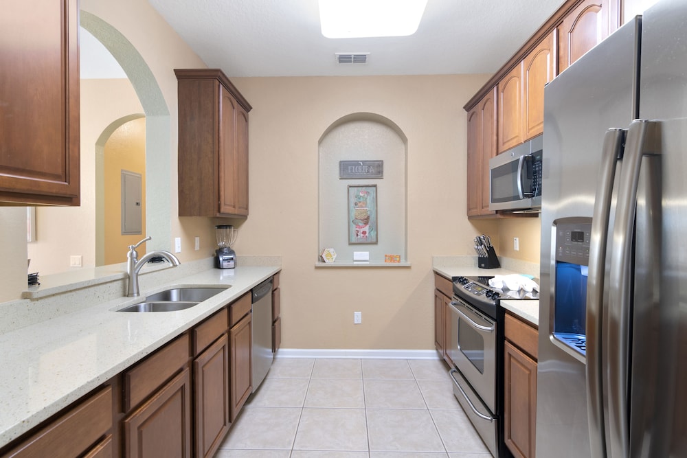 Vista Cay by Orlando Resort Rentals on Universal Boulevard - photo 40
