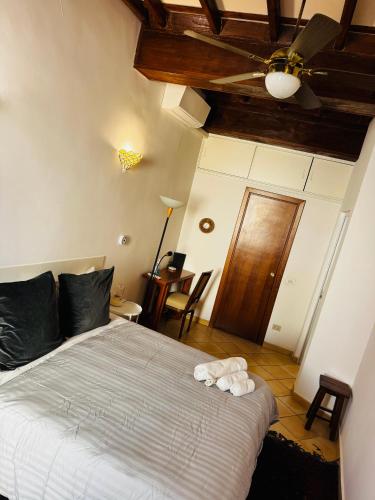 Trastevere Moro Apartment — 4-Star Luxury Hotel in Rome, Italy