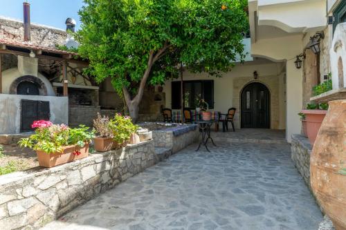 House Rachati — 4-Star Luxury Hotel in Zaros, Greece